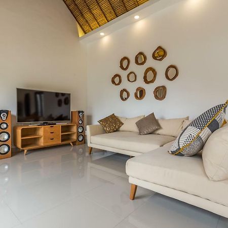 Villa Leelavadee Uluwatu Exteriör bild