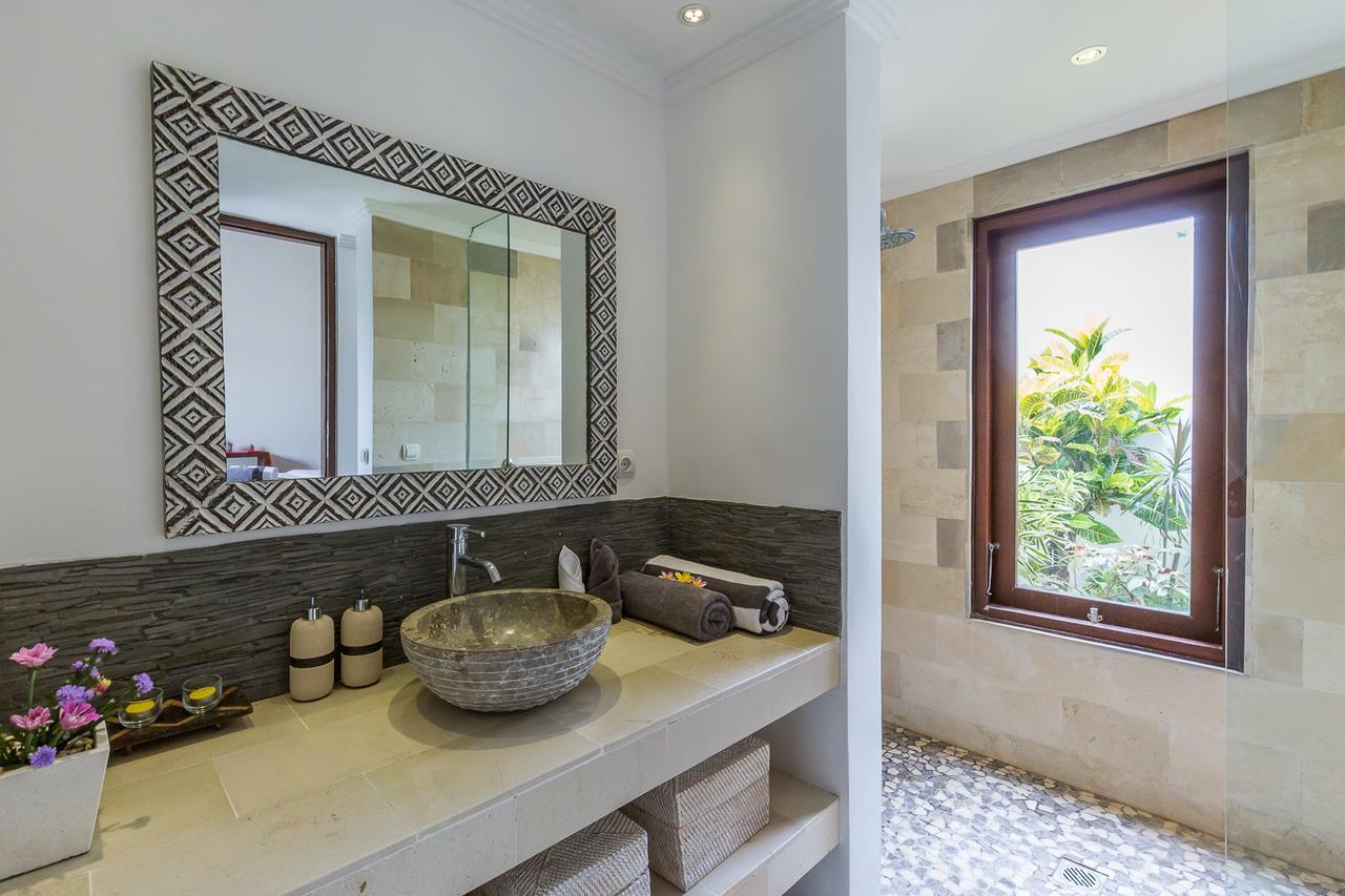 Villa Leelavadee Uluwatu Exteriör bild
